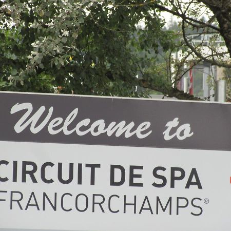 Gite Du Circuit Stavelot Bagian luar foto