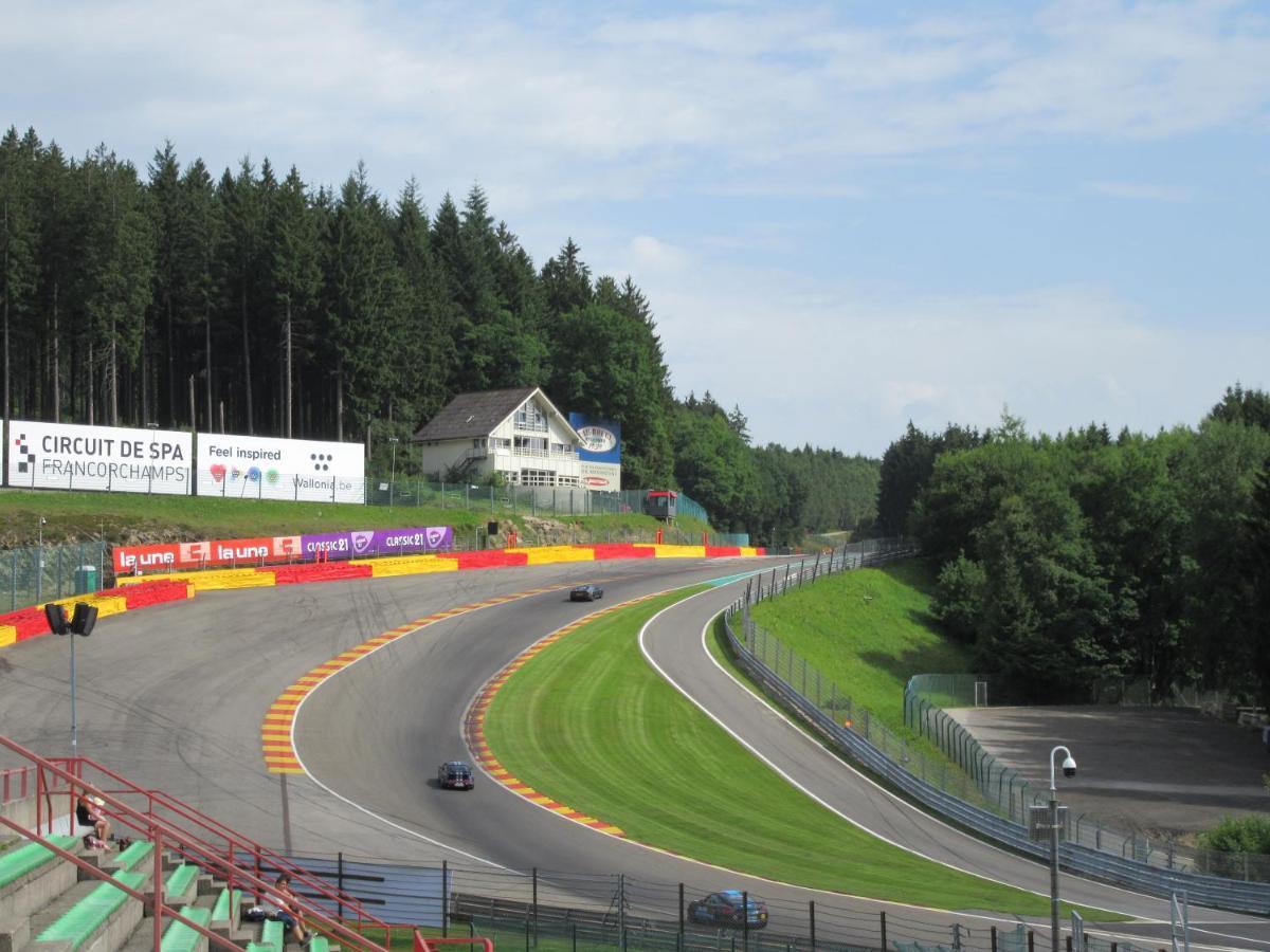 Gite Du Circuit Stavelot Bagian luar foto